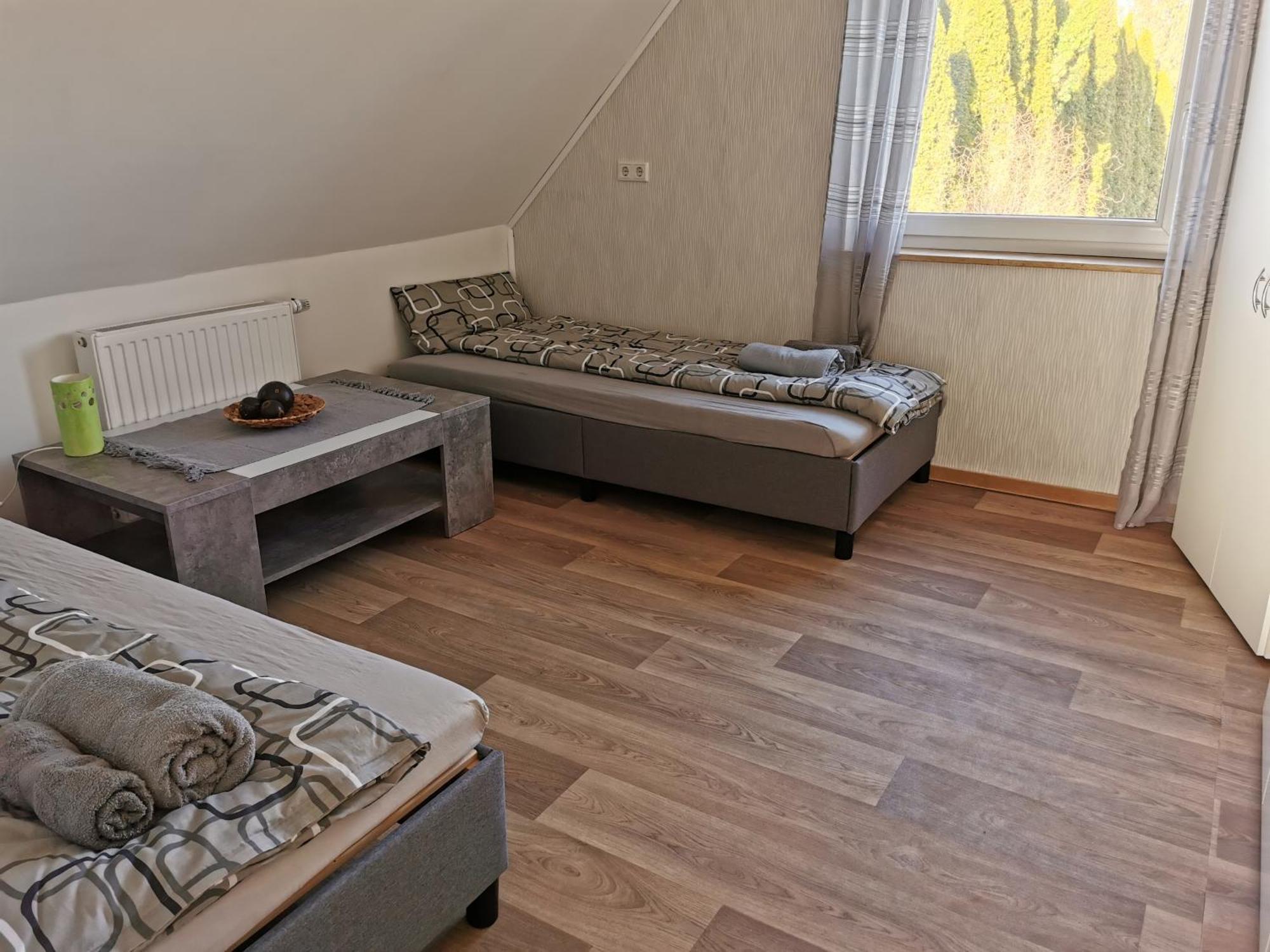4-Zimmer-Wohnung Mit 6 Betten Bad Oeynhausen Bagian luar foto